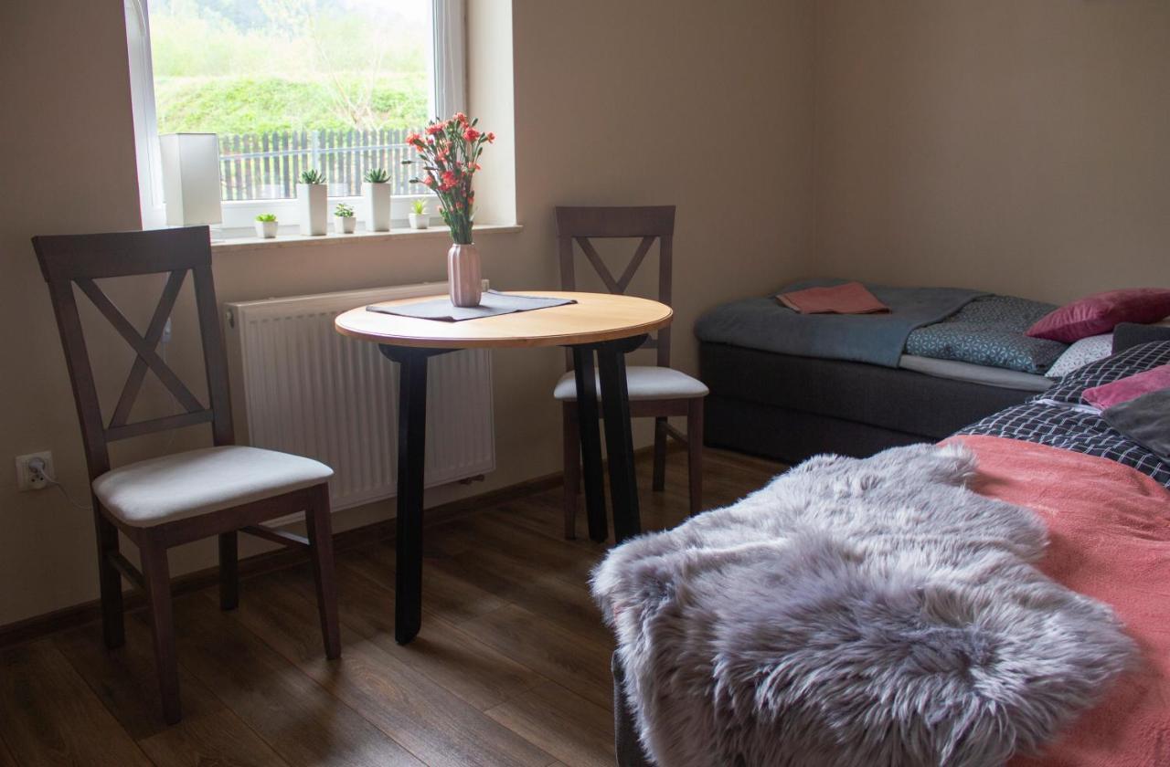 Pokoje Goscinne 4 Pory Roku Klimkówka Extérieur photo